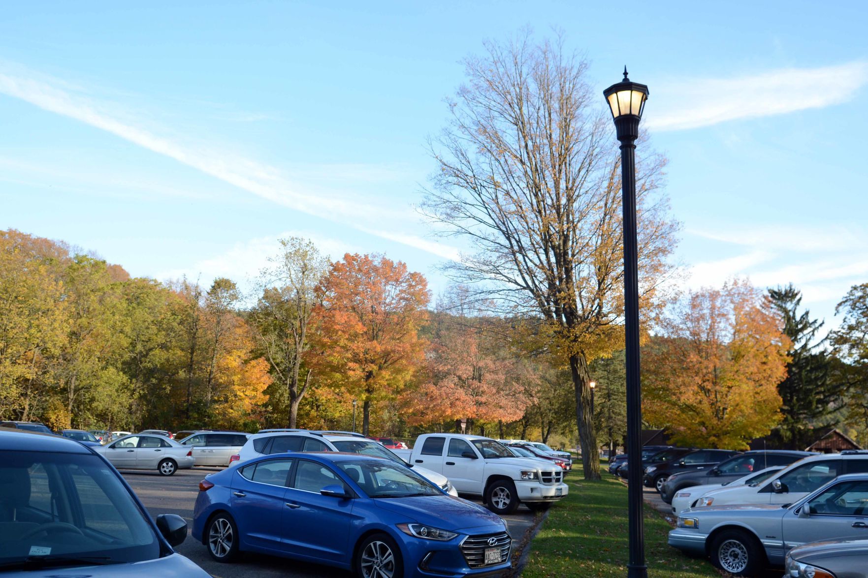 Devil's Lake shows autumn colors, Oct. 18